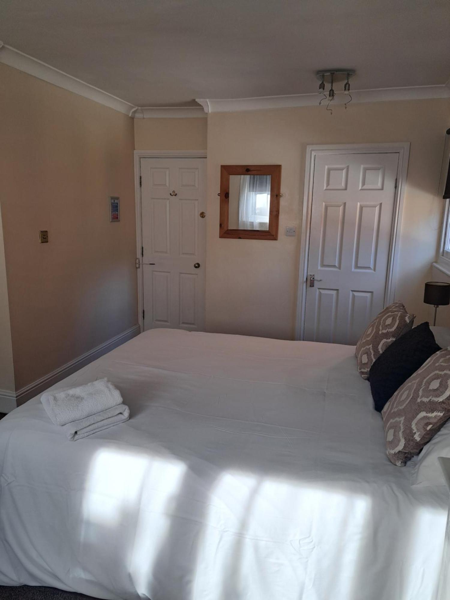 Aaron Accommodation Whitby Room photo